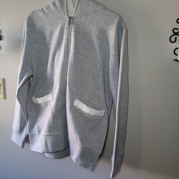 La Vie En Rose Faux Sherpa Hoodie - Picture 5 of 12